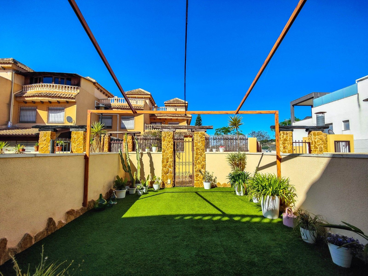 Huis te koop in Guardamar del Segura | 4 slaapkamers H5407258