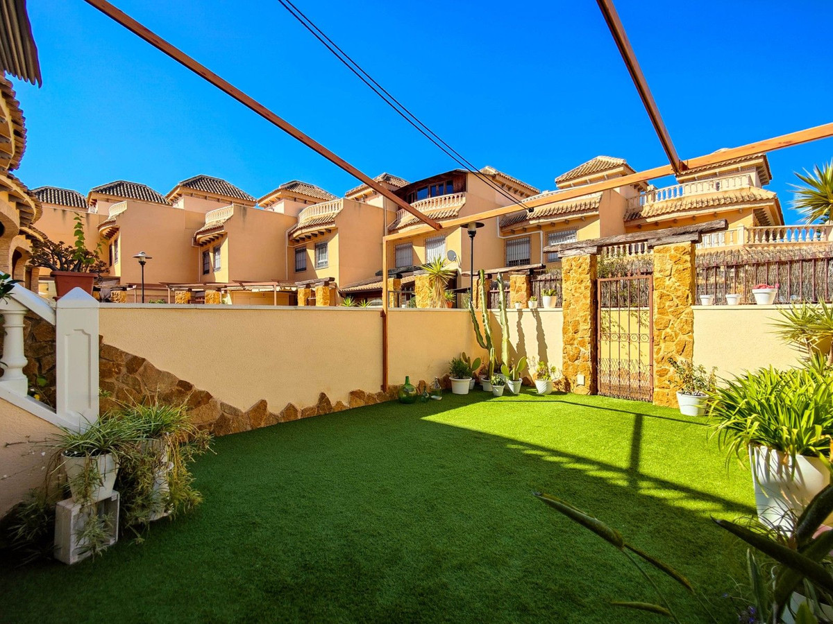 Huis te koop in Guardamar del Segura | 4 slaapkamers H5407258