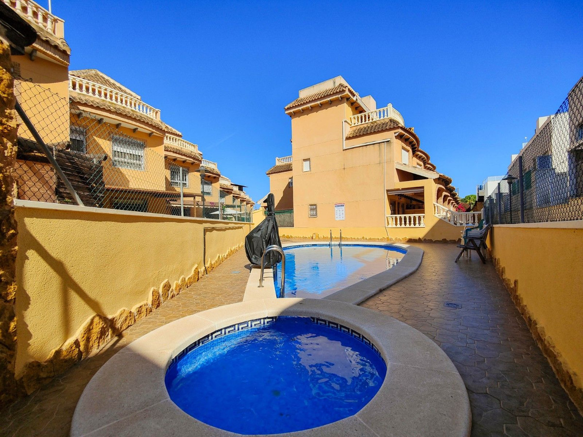 Huis te koop in Guardamar del Segura | 4 slaapkamers H5407258