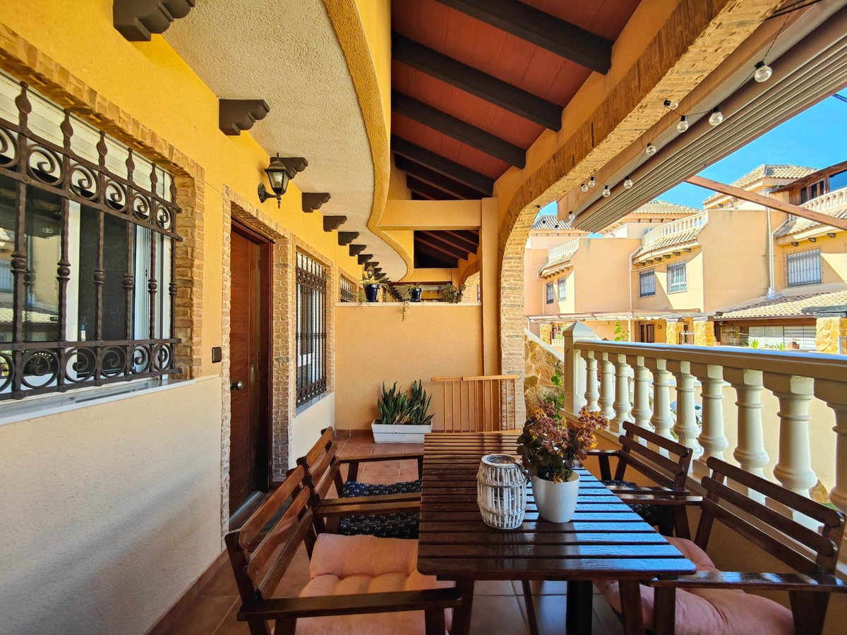 Huis te koop in Guardamar del Segura | 4 slaapkamers H5407258