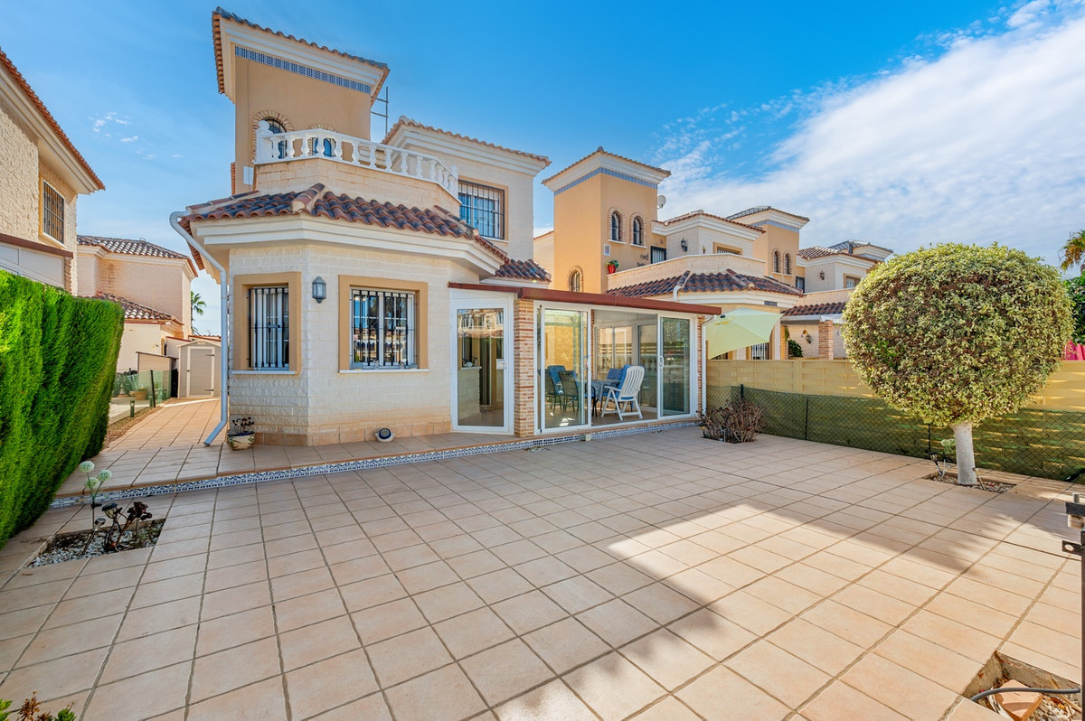Huis te koop in Guardamar del Segura | 3 slaapkamers H5484673