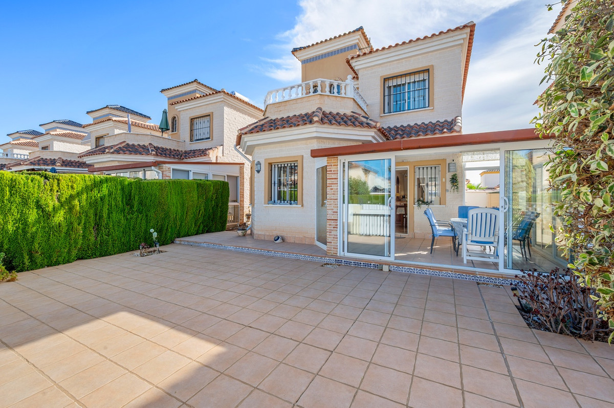 Huis te koop in Guardamar del Segura | 3 slaapkamers H5484673