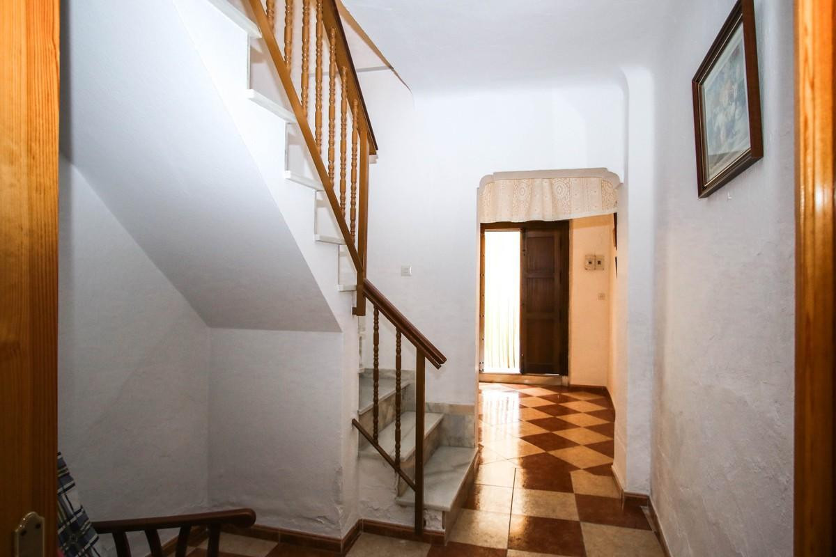 Geschakelde Woning te koop in Guaro | 4 slaapkamers H3845677
