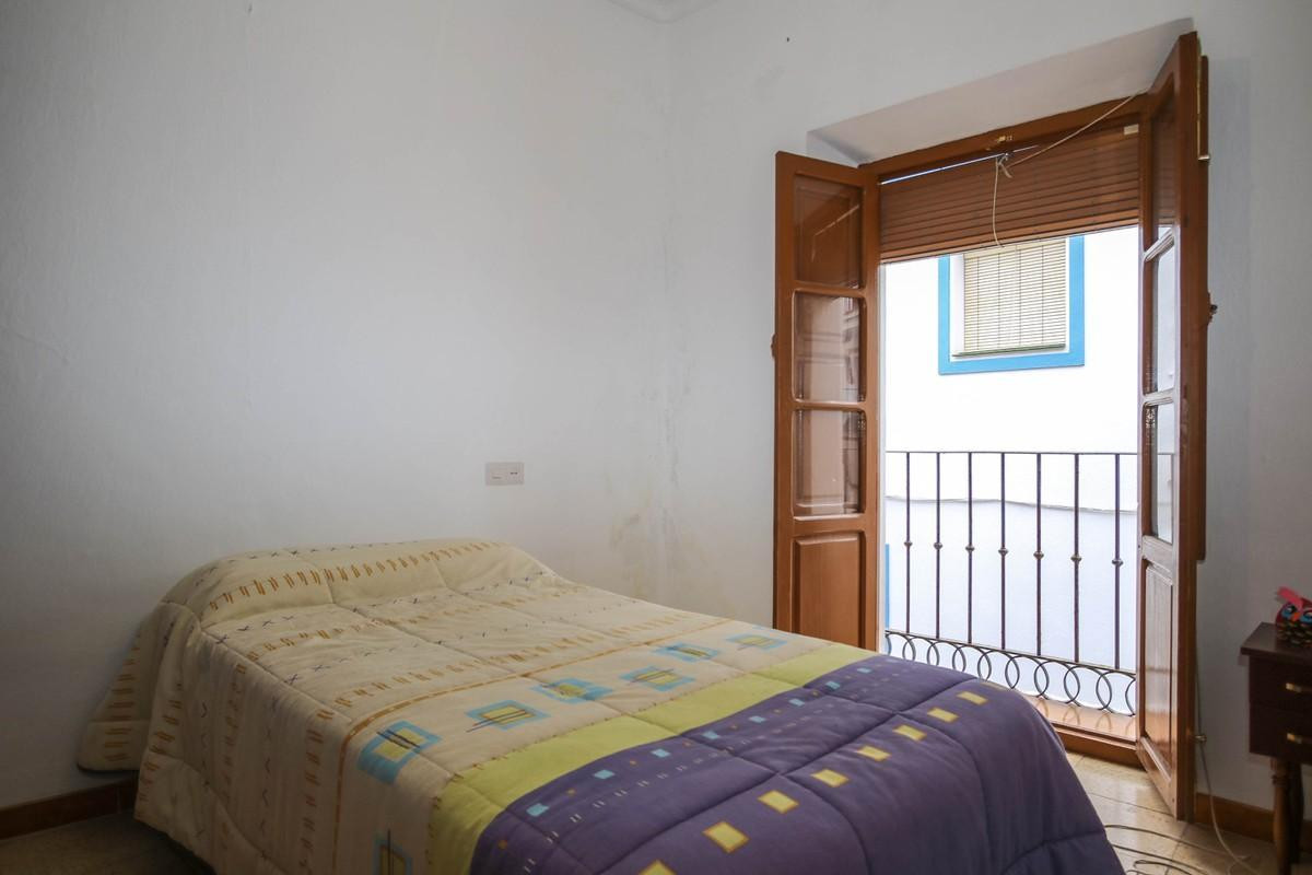 Geschakelde Woning te koop in Guaro | 4 slaapkamers H3845677