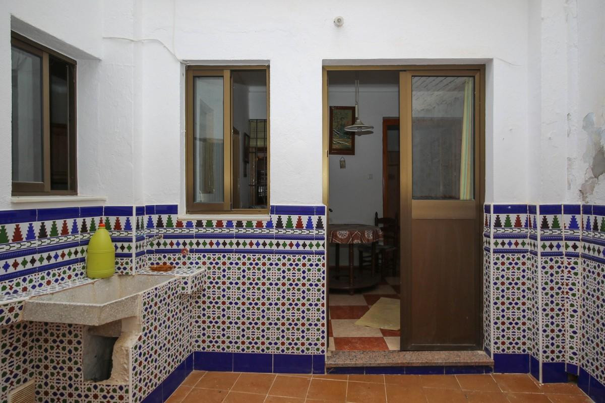 Geschakelde Woning te koop in Guaro | 4 slaapkamers H3845677