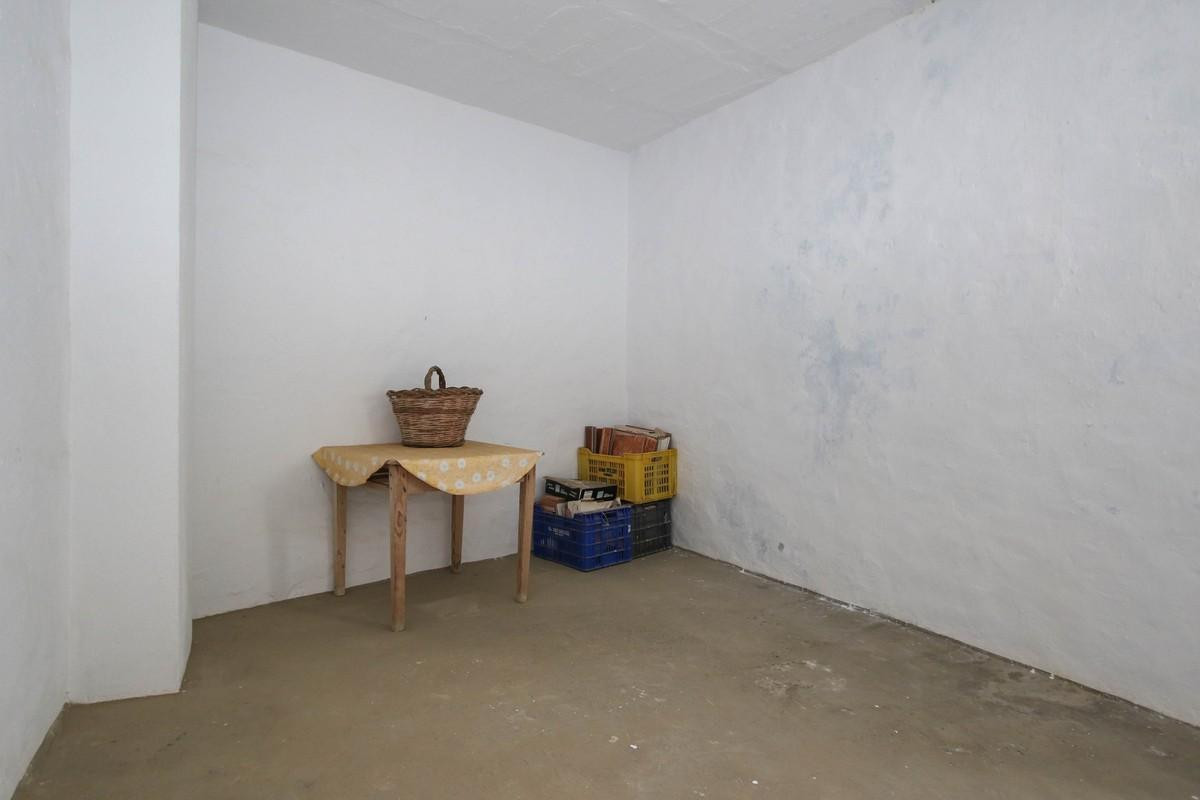 Geschakelde Woning te koop in Guaro | 4 slaapkamers H3845677