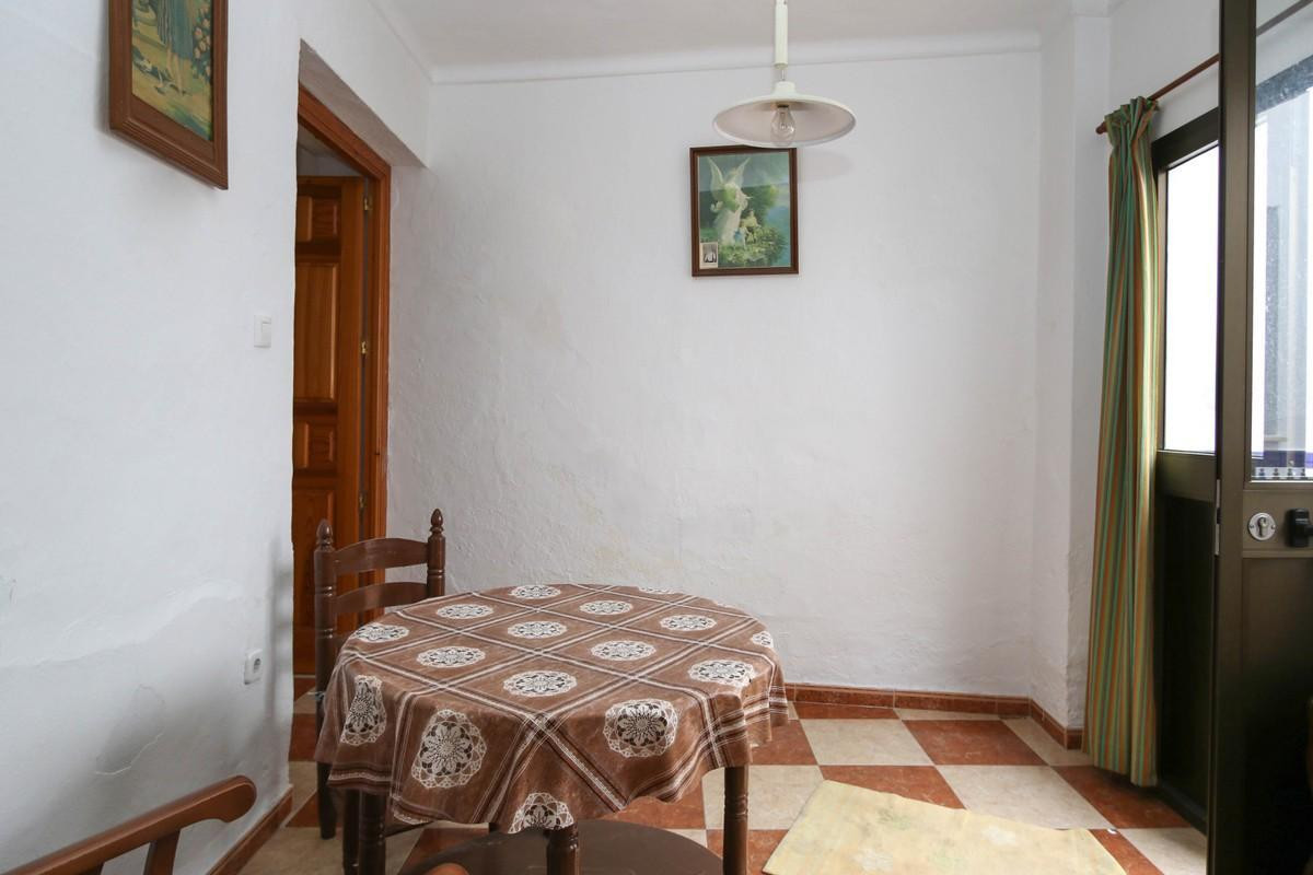 Geschakelde Woning te koop in Guaro | 4 slaapkamers H3845677