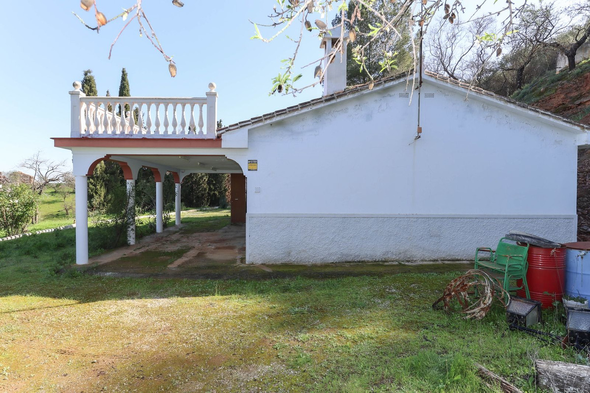 Finca - Cortijo in Guaro-17