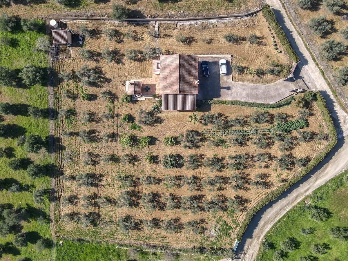 Vrijstaande Villa in Guaro-42