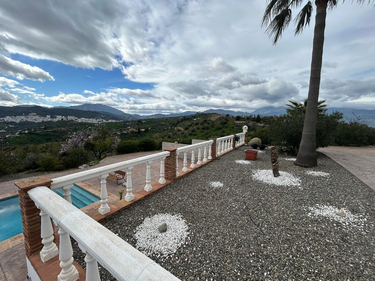 Finca - Cortijo in Guaro-15