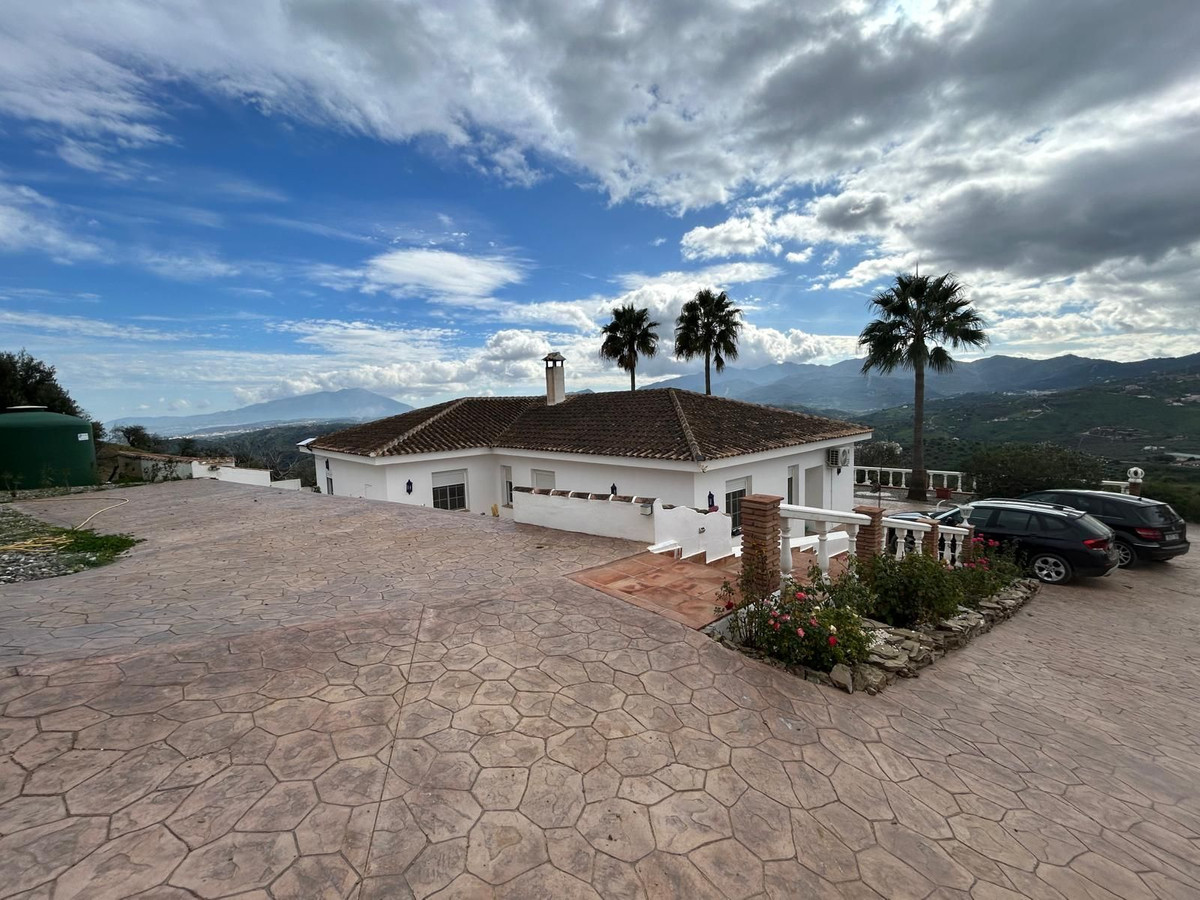 Finca - Cortijo in Guaro-31