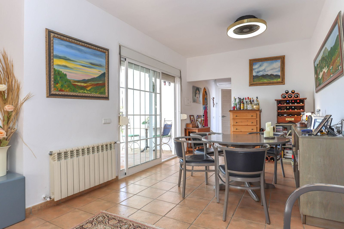 Vrijstaande Villa te koop in Guaro | 3 slaapkamers H5060884