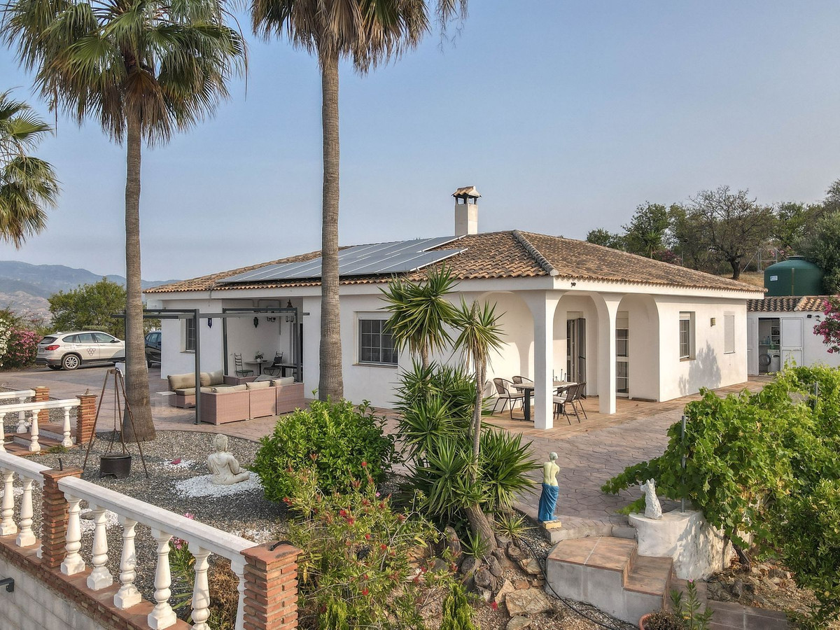 Vrijstaande Villa te koop in Guaro | 3 slaapkamers H5060884