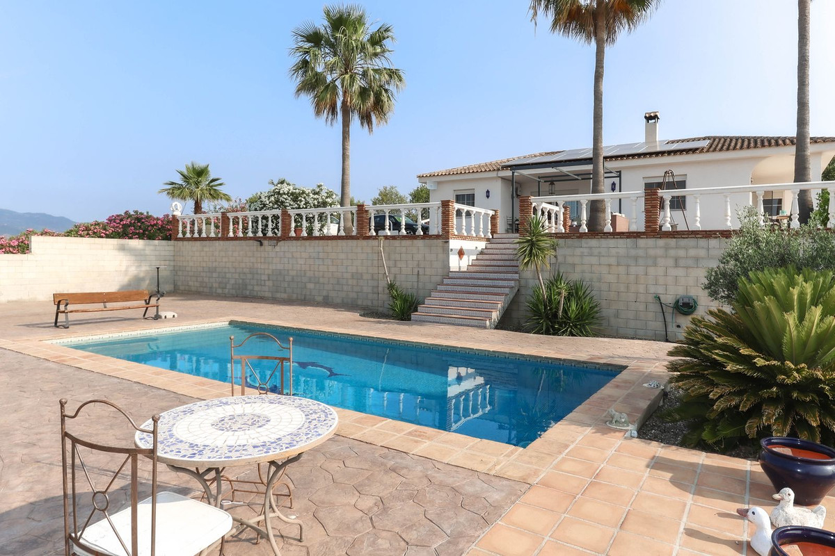 Vrijstaande Villa te koop in Guaro | 3 slaapkamers H5060884