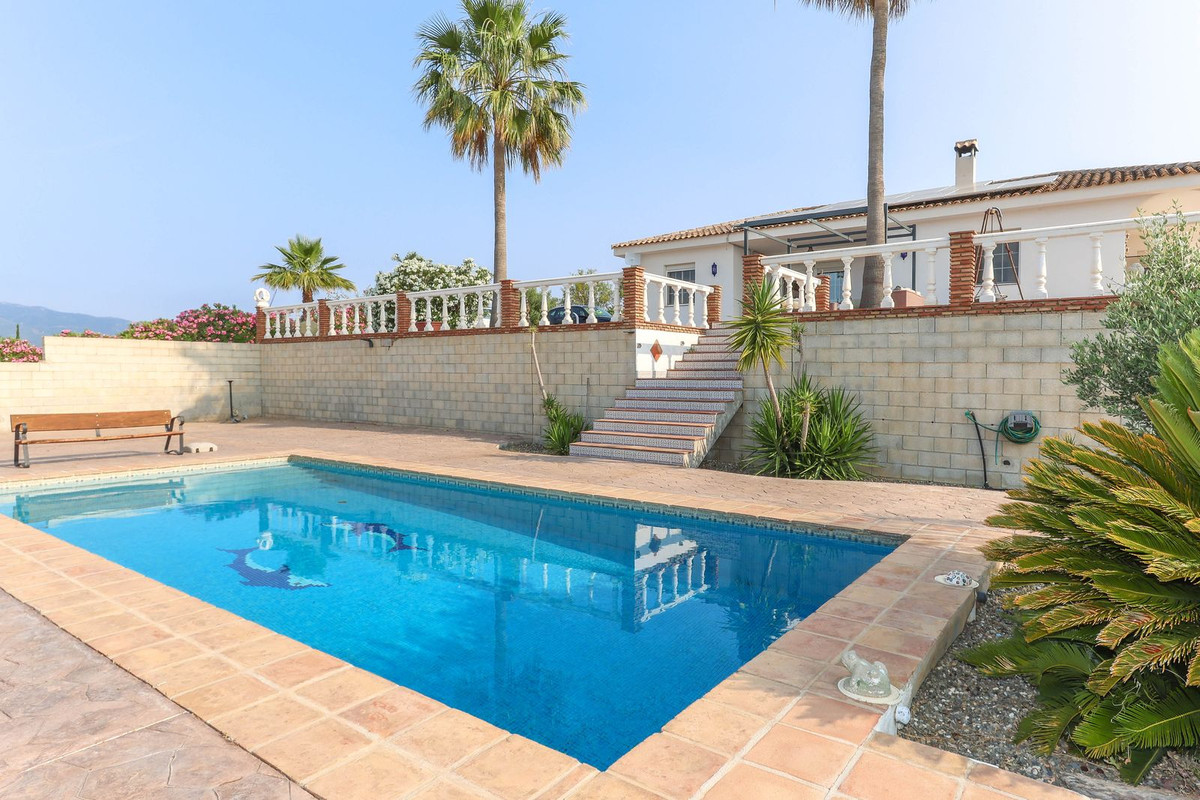 Vrijstaande Villa te koop in Guaro | 3 slaapkamers H5060884