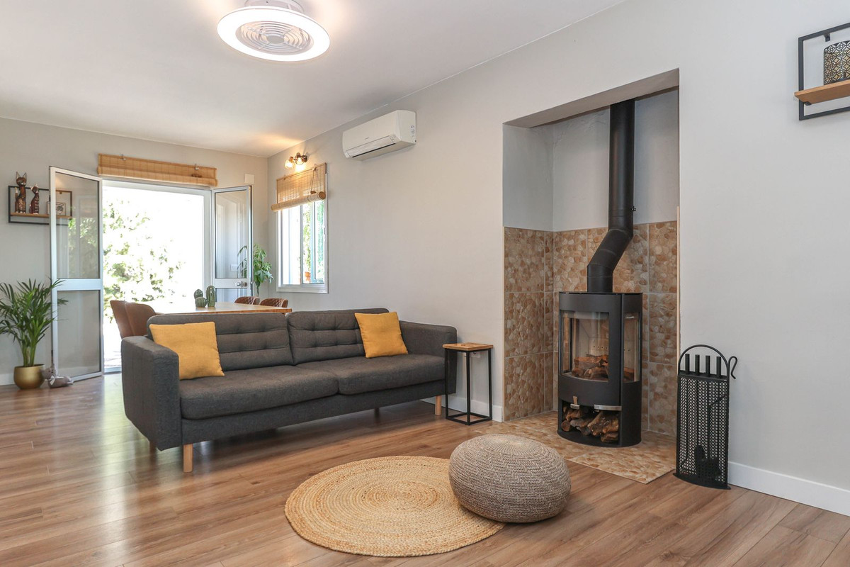 Vrijstaande Villa te koop in Guaro | 3 slaapkamers H5079136