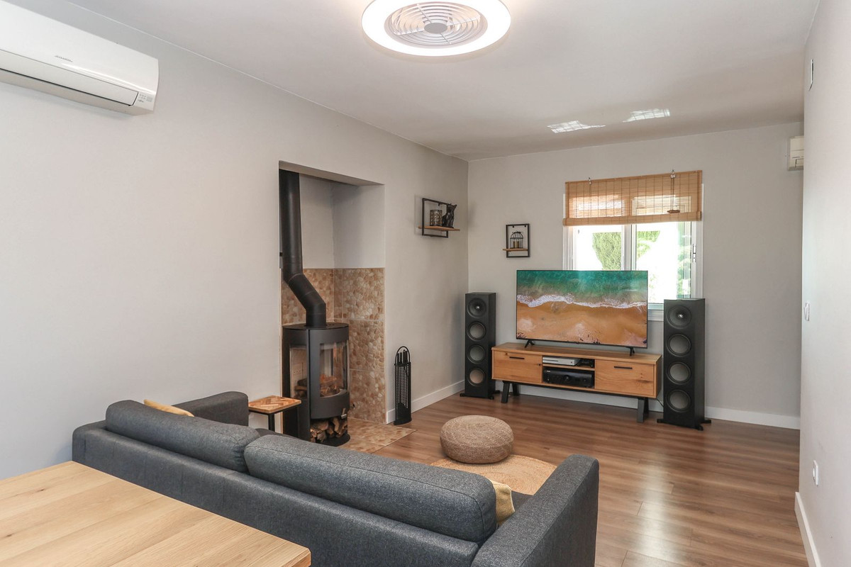 Vrijstaande Villa te koop in Guaro | 3 slaapkamers H5079136