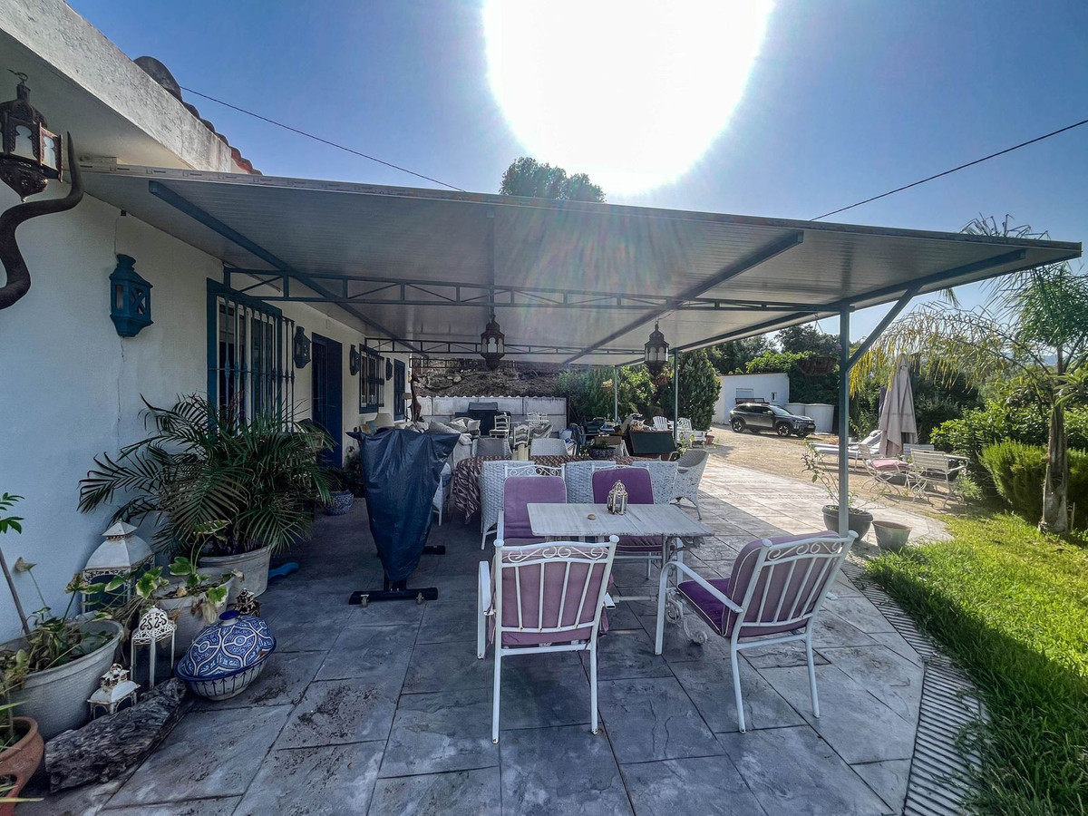 Finca - Cortijo te koop in Guaro | 4 slaapkamers H5110768