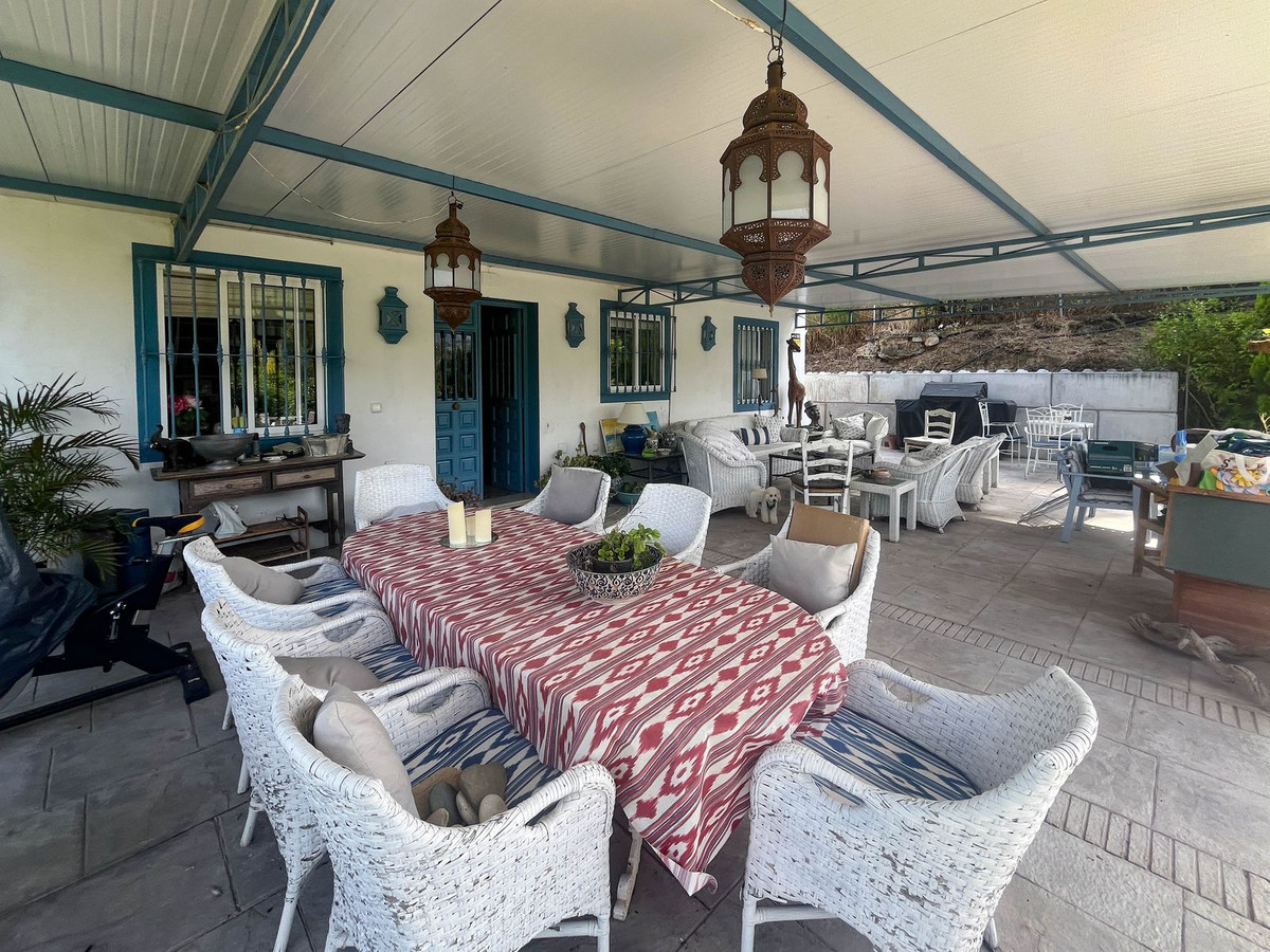Finca - Cortijo te koop in Guaro | 4 slaapkamers H5110768