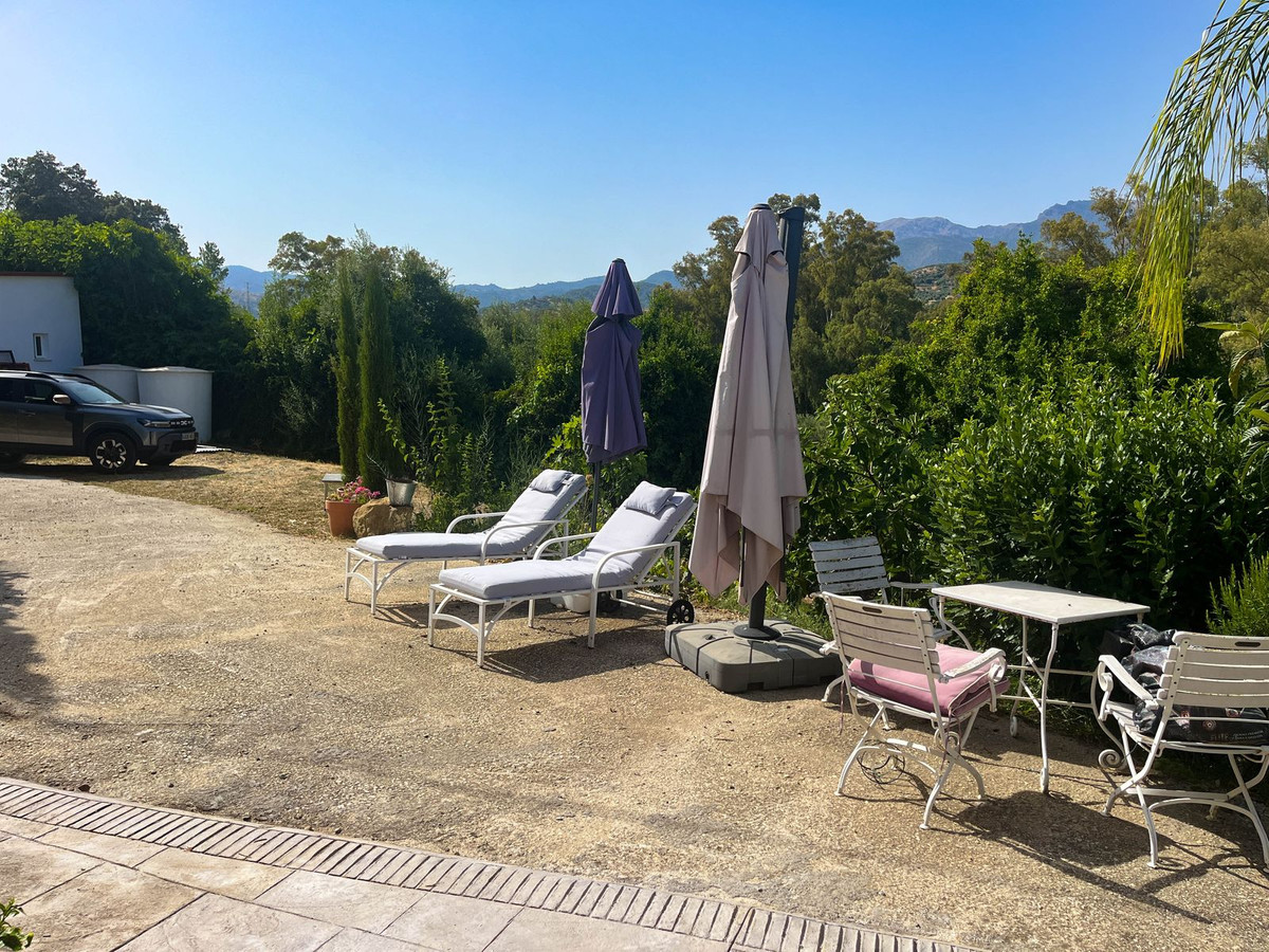 Finca - Cortijo te koop in Guaro | 4 slaapkamers H5110768