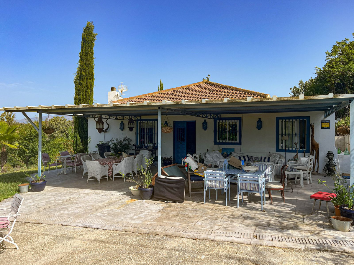 Finca - Cortijo te koop in Guaro | 4 slaapkamers H5110768