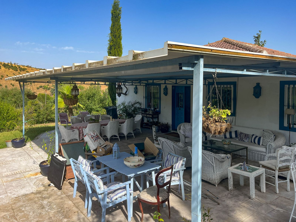 Finca - Cortijo te koop in Guaro | 4 slaapkamers H5110768