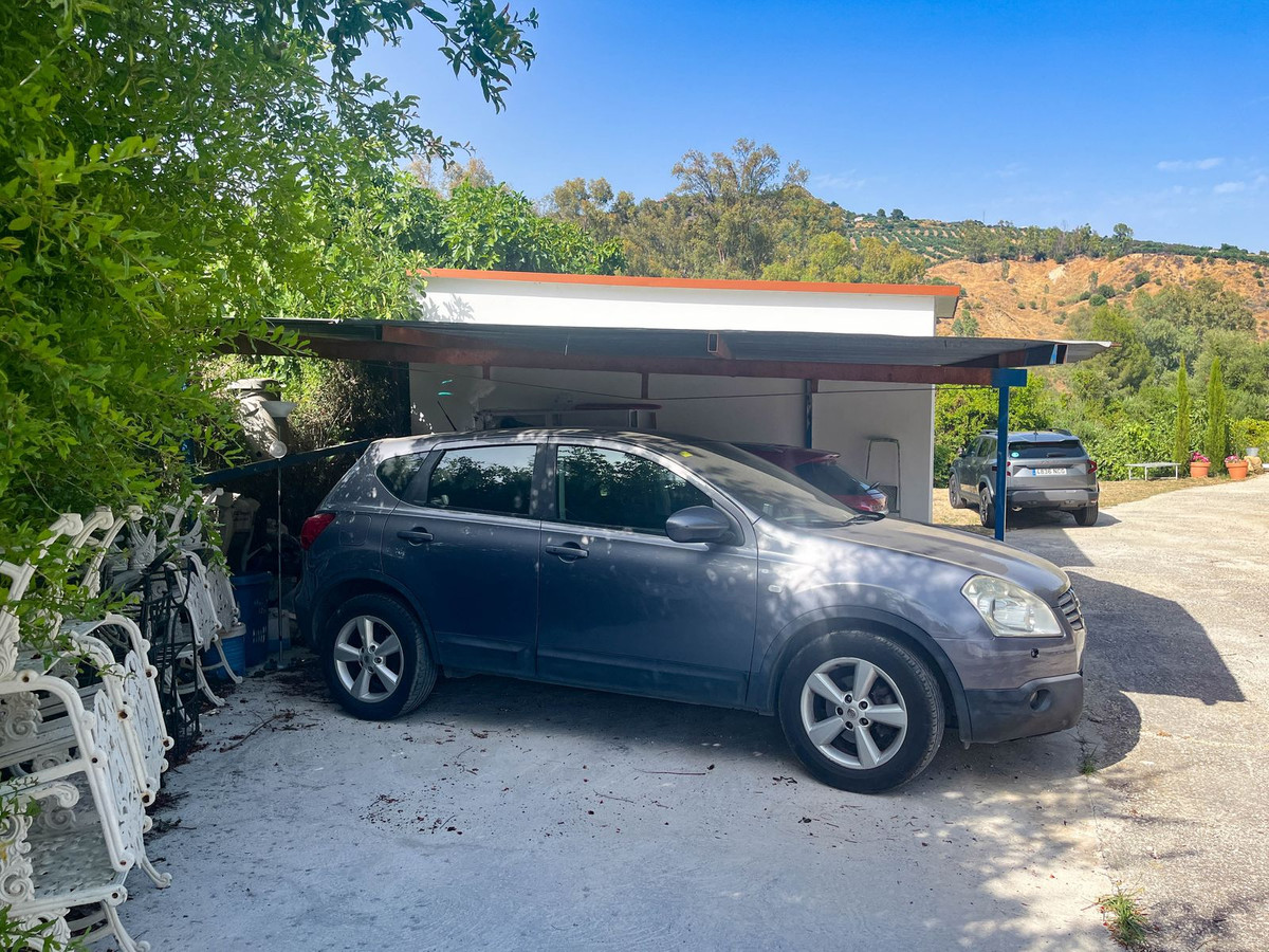 Finca - Cortijo te koop in Guaro | 4 slaapkamers H5110768
