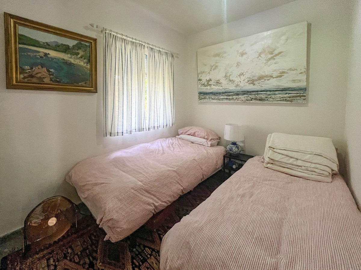 Finca - Cortijo te koop in Guaro | 4 slaapkamers H5110768