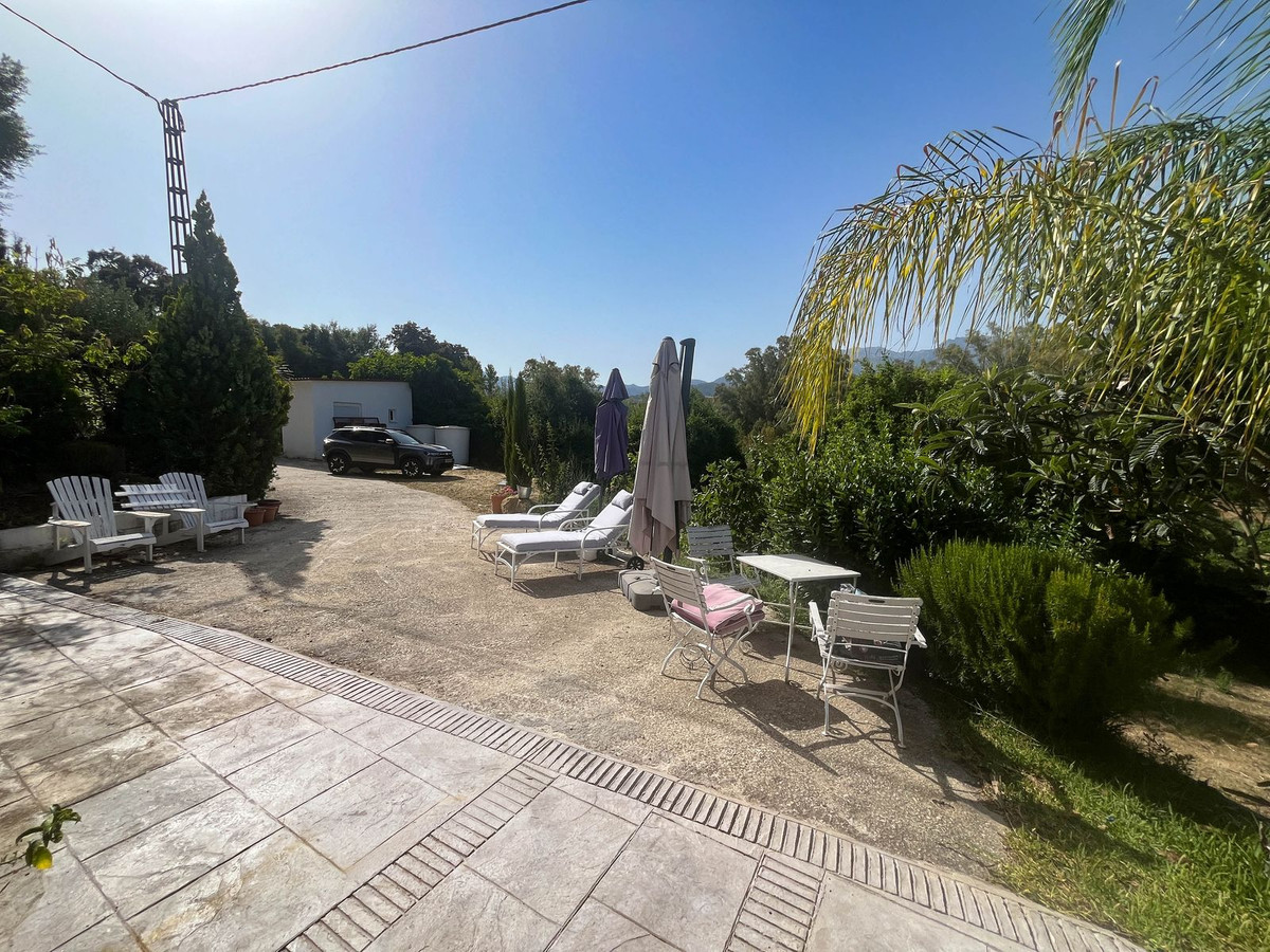 Finca - Cortijo te koop in Guaro | 4 slaapkamers H5110768