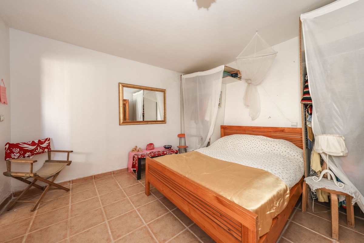 Vrijstaande Villa te koop in Guaro | 3 slaapkamers H5212294