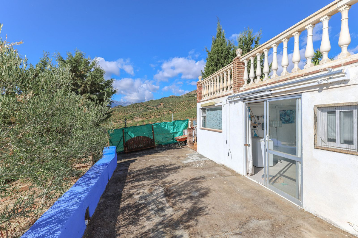 Vrijstaande Villa te koop in Guaro | 3 slaapkamers H5212294