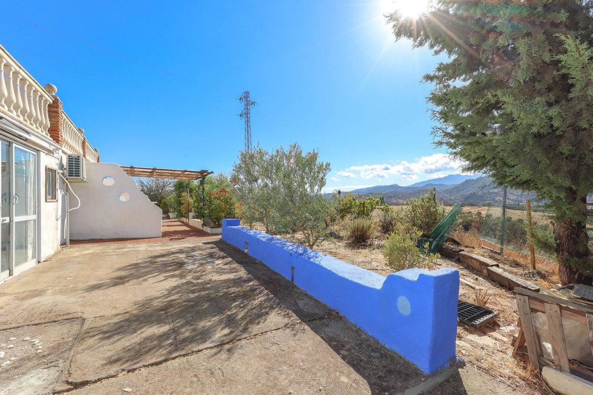 Vrijstaande Villa te koop in Guaro | 3 slaapkamers H5212294