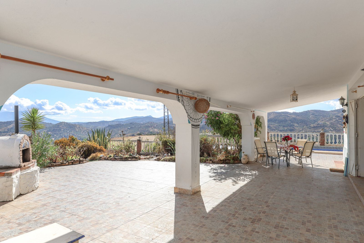 Vrijstaande Villa te koop in Guaro | 3 slaapkamers H5212294