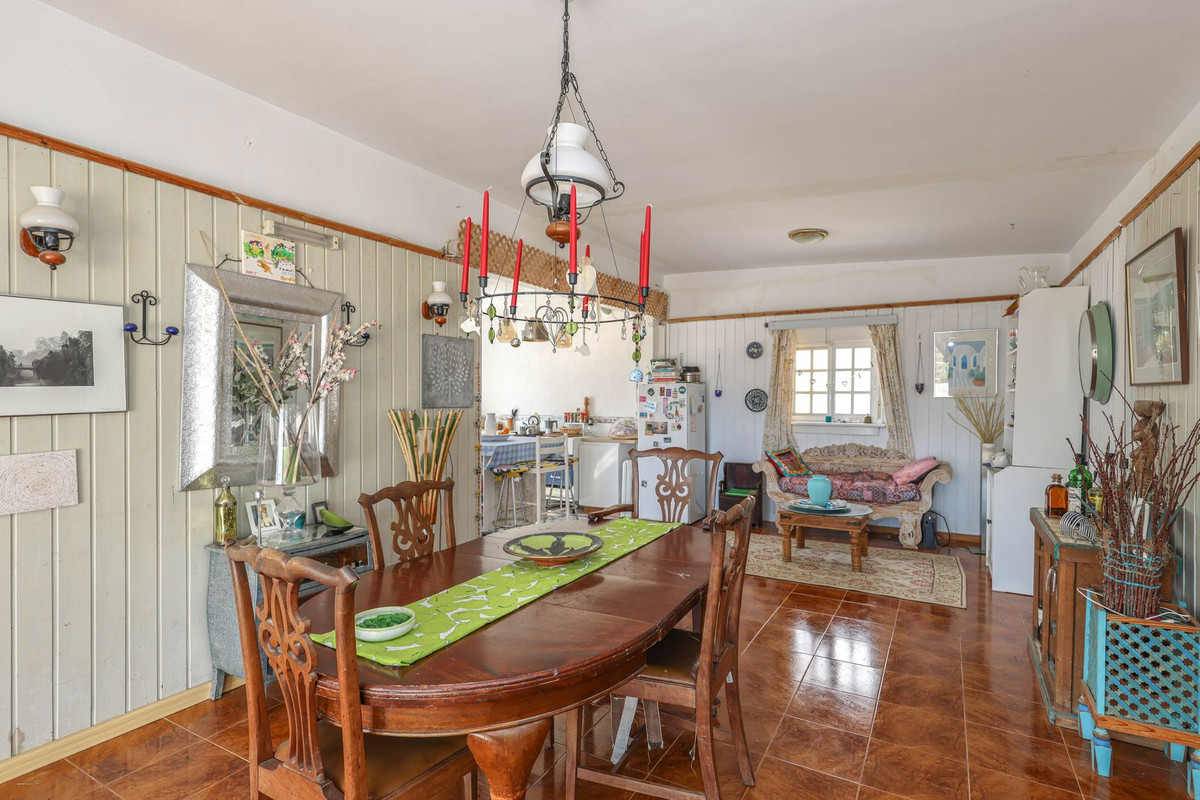 Vrijstaande Villa te koop in Guaro | 3 slaapkamers H5212294