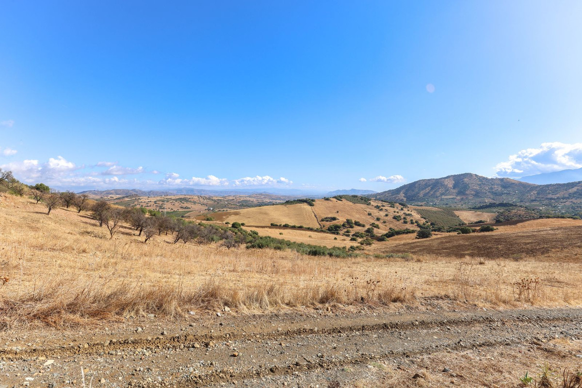 Vrijstaande Villa te koop in Guaro | 3 slaapkamers H5212294