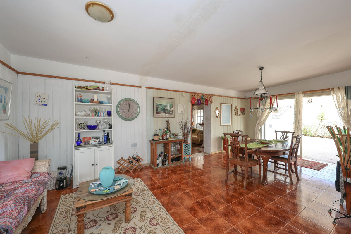 Vrijstaande Villa te koop in Guaro | 3 slaapkamers H5212294