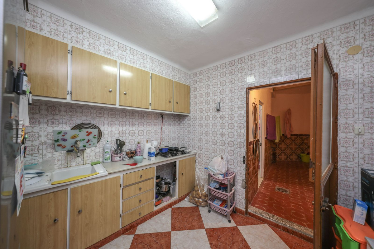 Geschakelde Woning te koop in Guaro | 4 slaapkamers H5229598