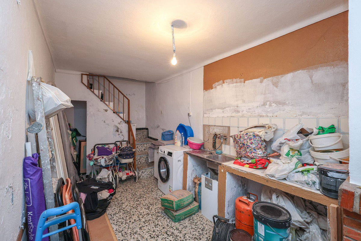 Geschakelde Woning te koop in Guaro | 4 slaapkamers H5229598