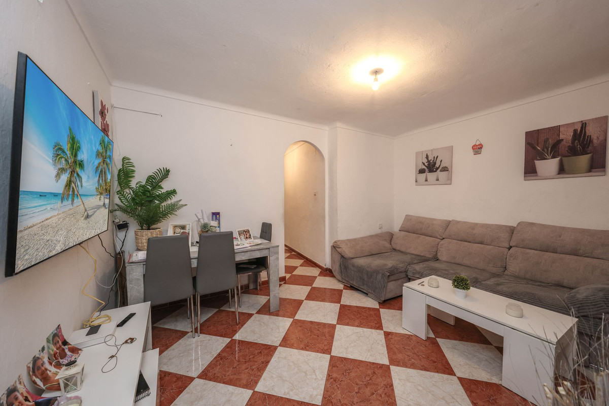 Geschakelde Woning te koop in Guaro | 4 slaapkamers H5229598