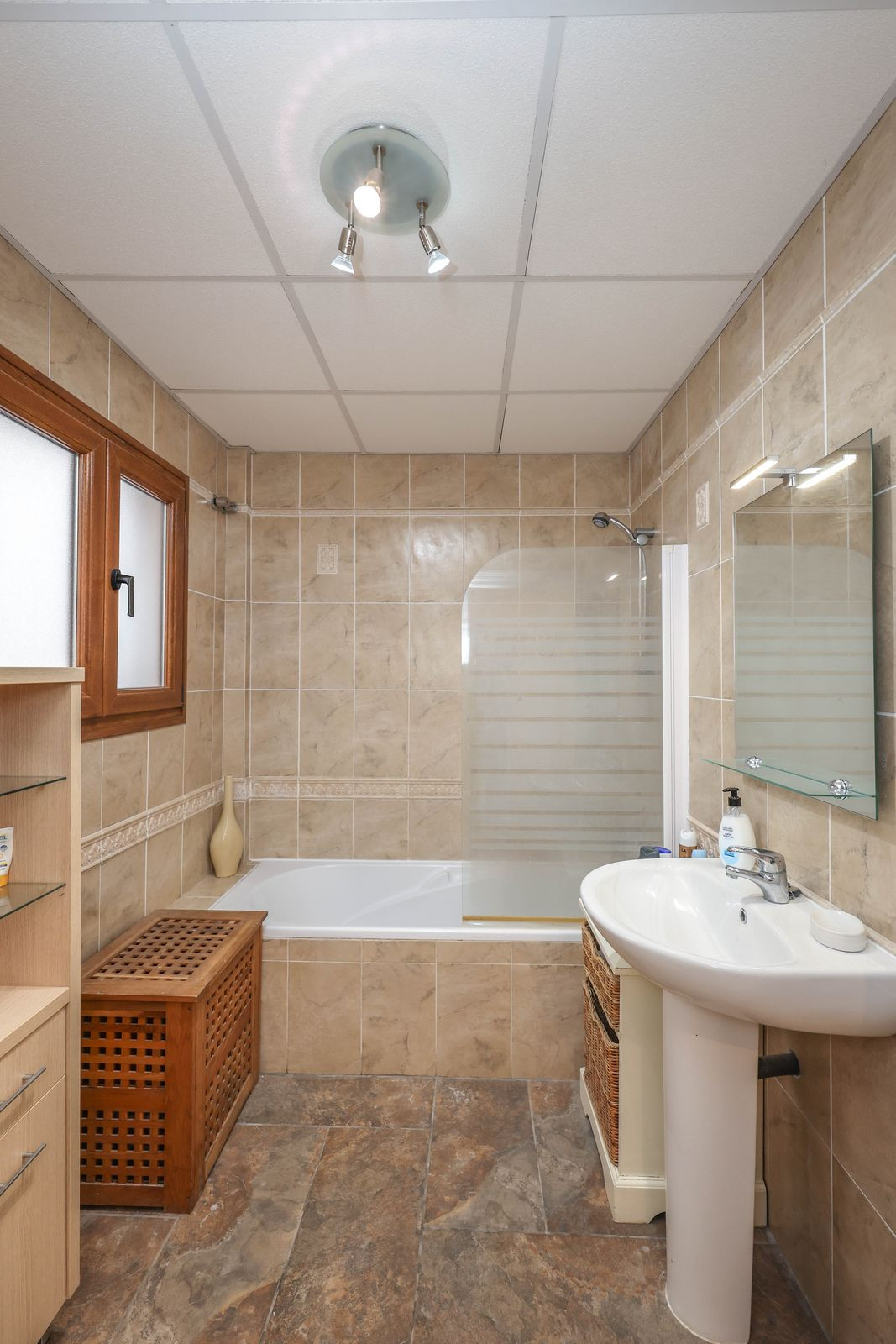 Geschakelde Woning te koop in Guaro | 4 slaapkamers H5236048