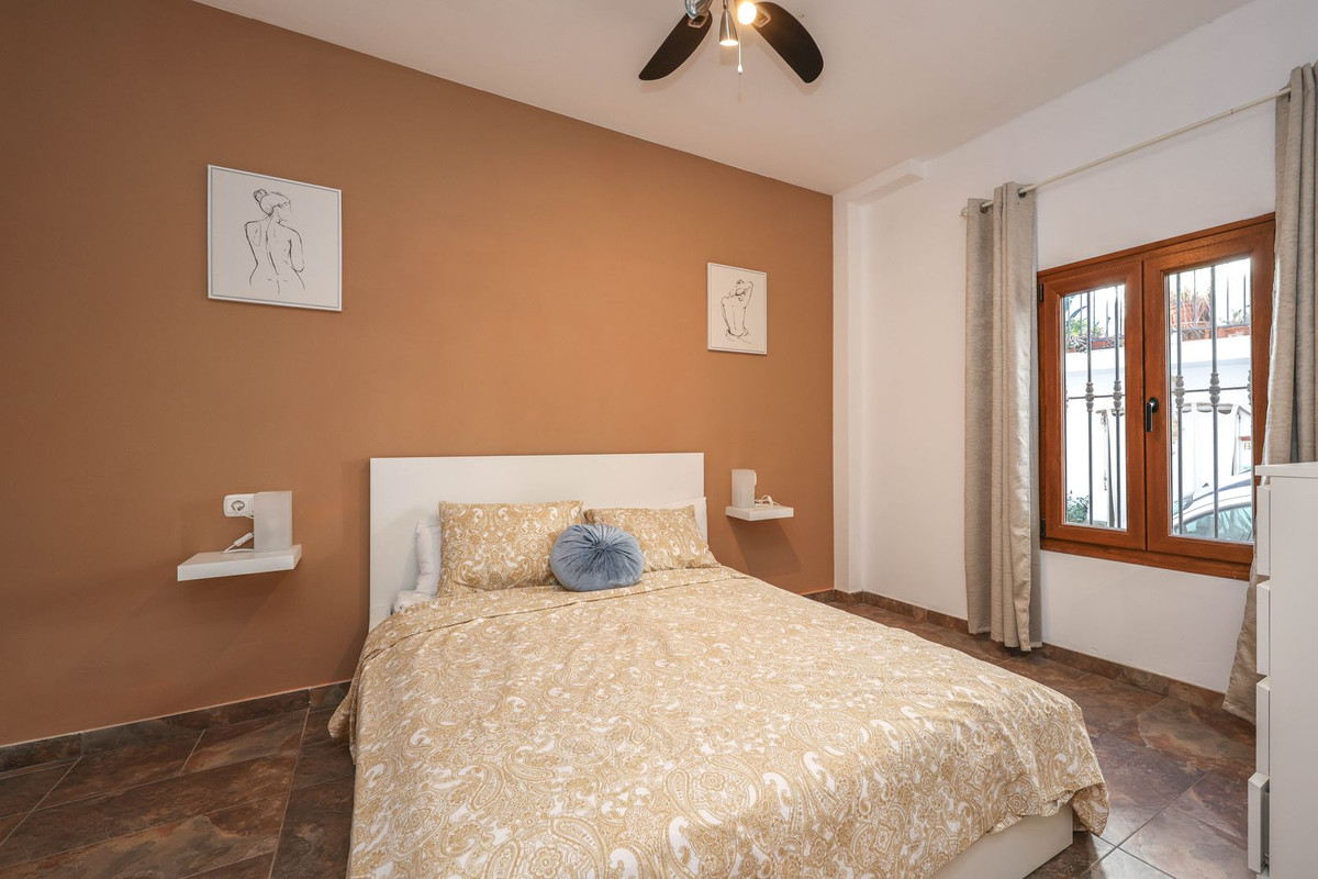 Geschakelde Woning te koop in Guaro | 4 slaapkamers H5236048