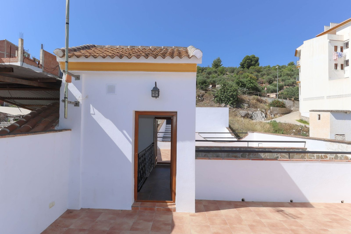 Geschakelde Woning te koop in Guaro | 4 slaapkamers H5236048