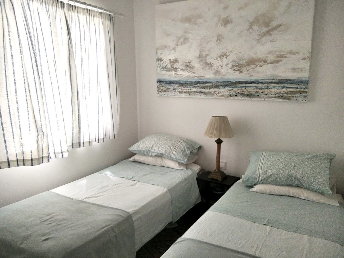 Finca - Cortijo te koop in Guaro | 4 slaapkamers H5245231