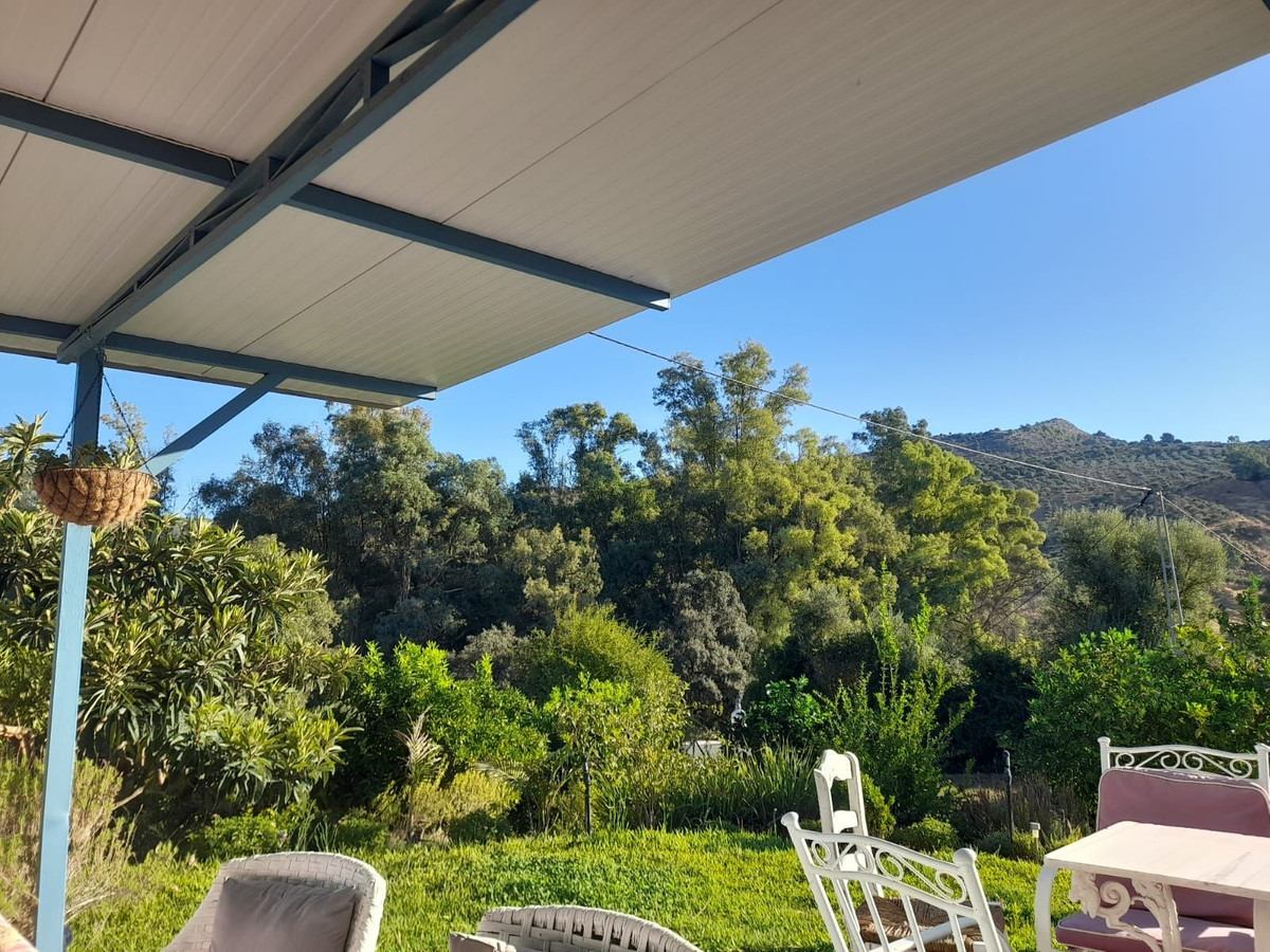 Finca - Cortijo te koop in Guaro | 4 slaapkamers H5245231