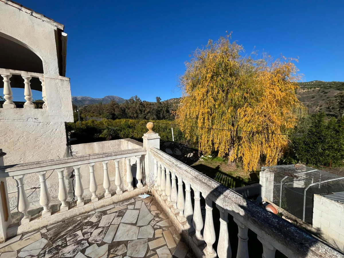 Vrijstaande Villa te koop in Guaro | 2 slaapkamers H5256067