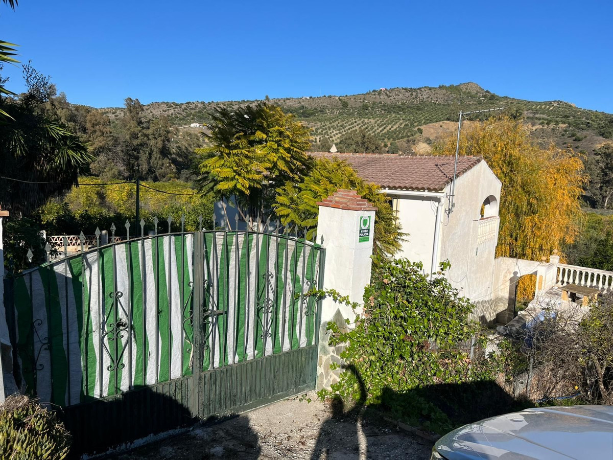 Vrijstaande Villa te koop in Guaro | 2 slaapkamers H5256067