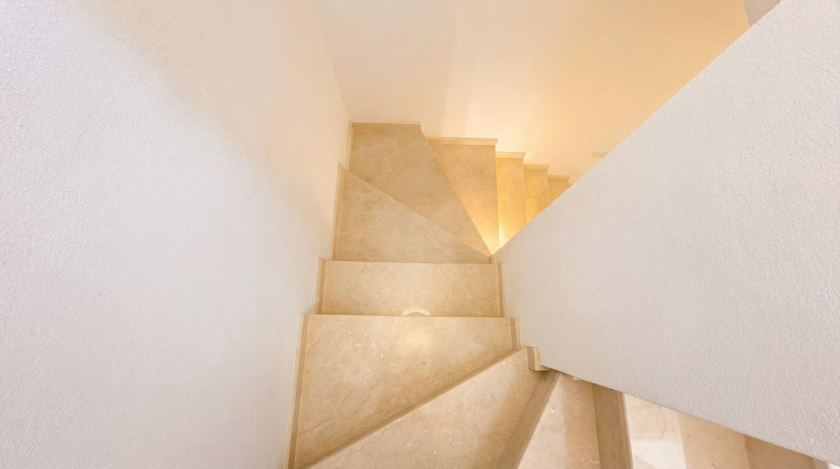 Vrijstaande Villa te koop in Guaro | 4 slaapkamers H5387761
