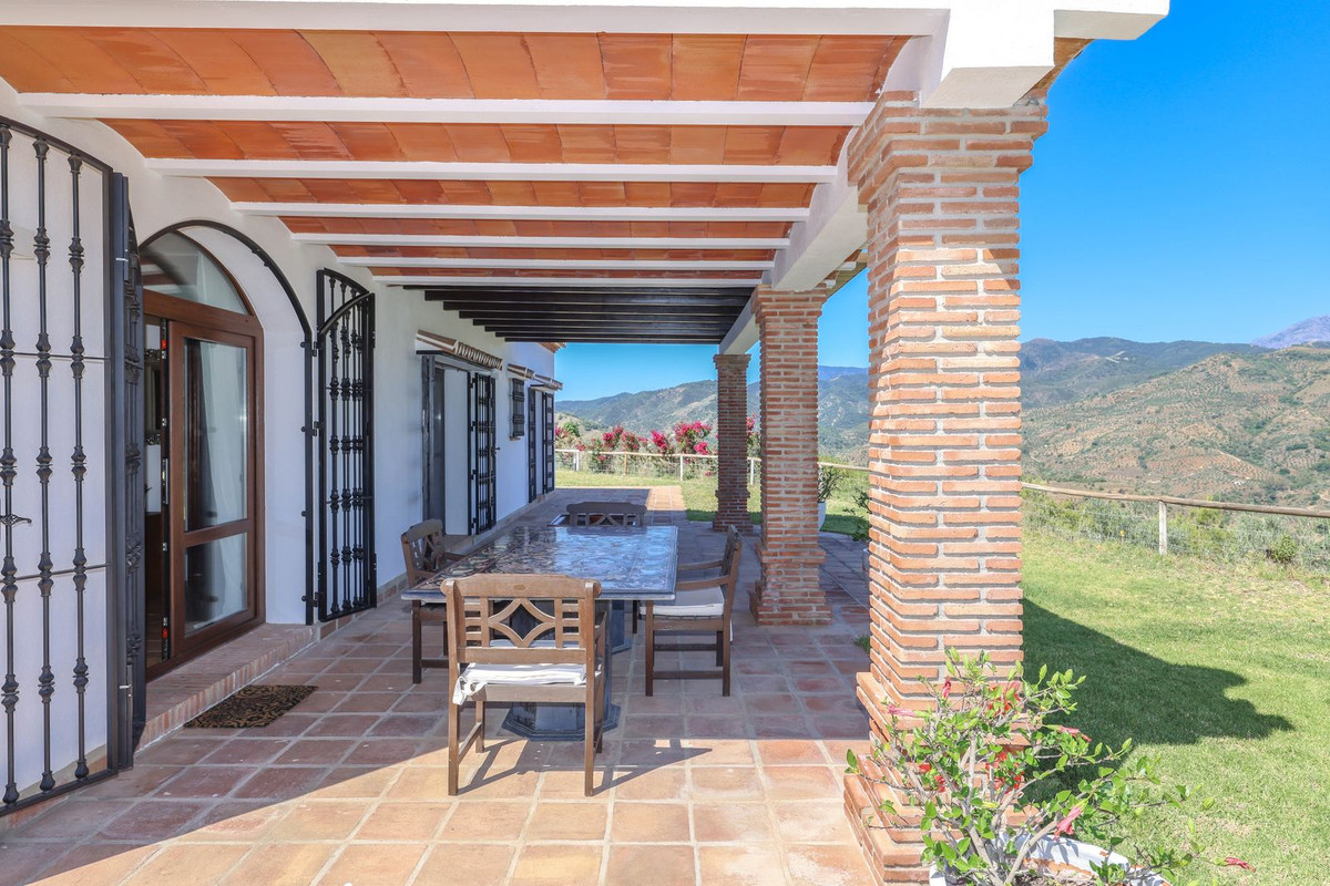 Property main view 40