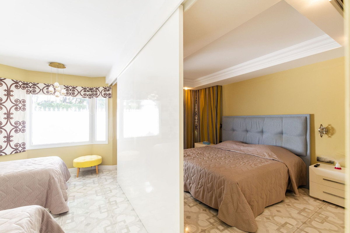 Huis te koop in Hacienda Las Chapas | 6 slaapkamers H3797722