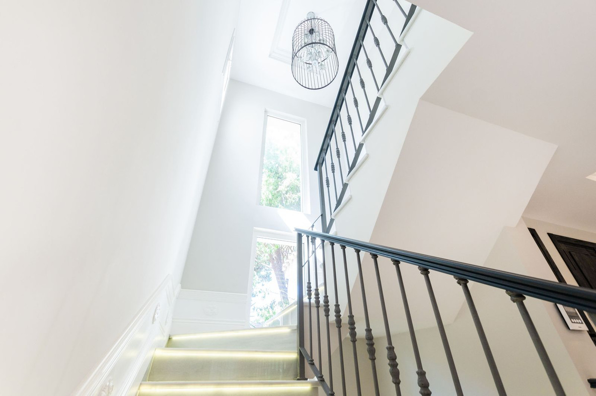 Huis te koop in Hacienda Las Chapas | 6 slaapkamers H3797722